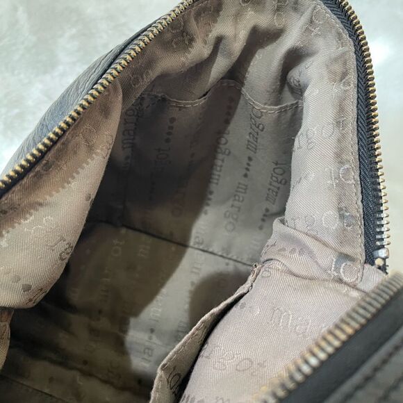 Margot black leather shoulder/Crossbody bag with rustic hardwares  . - Picture 10 of 10